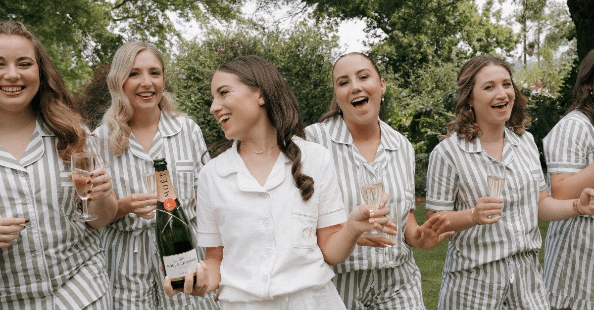 Bride_having_fun_Bridal_Makeup_artists_Hairdressers_Midlands_KZN_South_Africa_and_Europe